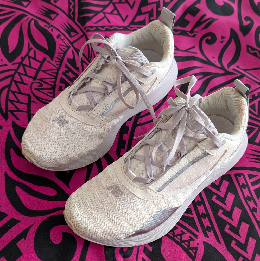 Women's New Balance Cream Sneakers